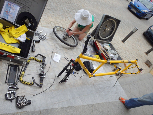 building the 'Bee' (da Vinci Tandem Bicycle).